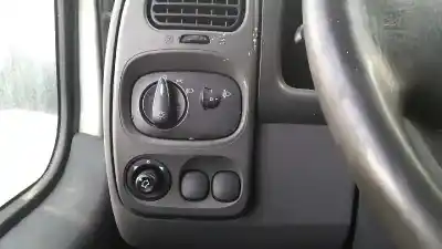 Veículo de Sucata ford transit caja cerrada, larga (fy) (2000 =>) ft 330 2.4 90 cv / 66 kw do ano 2006 alimentado d2fa