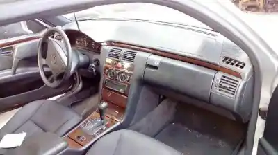 Sloopvoertuig mercedes-benz clase e (w210) berlina 2.3 16v cat 150 cv / 110 kw van het jaar 1999 aangedreven 111970