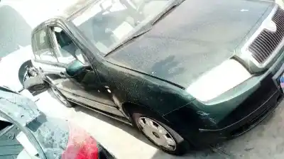 Veicolo di demolizione skoda fabia (6y2/6y3) comfort dell'anno 2002 alimentato azf