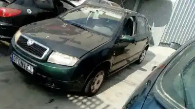 Veicolo di demolizione skoda fabia (6y2/6y3) comfort dell'anno 2002 alimentato azf