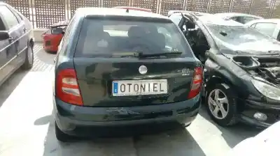 Veicolo di demolizione skoda fabia (6y2/6y3) comfort dell'anno 2002 alimentato azf