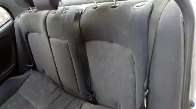 Здавання транспортного засобу toyota avensis berlina (t25) 1.8 sol sedán року 2000 потужний 1zz-fe
