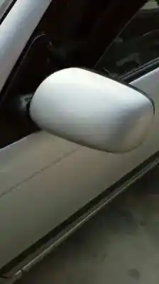 Здавання транспортного засобу toyota avensis berlina (t25) 1.8 sol sedán року 2000 потужний 1zz-fe
