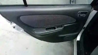 Здавання транспортного засобу toyota avensis berlina (t25) 1.8 sol sedán року 2000 потужний 1zz-fe
