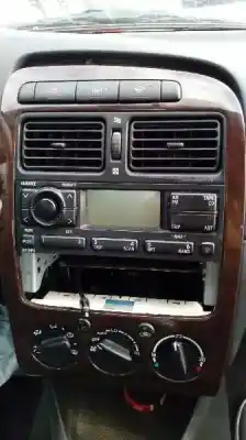 Здавання транспортного засобу toyota avensis berlina (t25) 1.8 sol sedán року 2000 потужний 1zz-fe