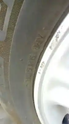 Здавання транспортного засобу toyota avensis berlina (t25) 1.8 sol sedán року 2000 потужний 1zz-fe