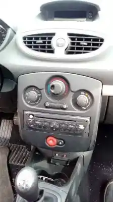 Hurda Aracı renault clio iii tom tom edition yılın 2009 güçlü k9k t7