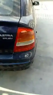 Véhicule à la ferraille opel astra g berlina comfort de l'année 2000 alimenté y20dth
