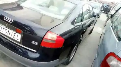 Sloopvoertuig audi a6 berlina (4b2) 2.4 (121kw) van het jaar 1998 aangedreven aga