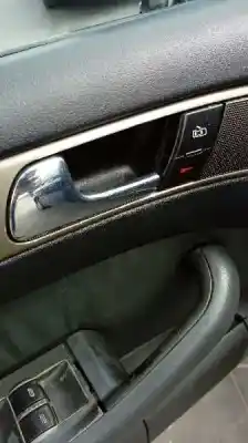 Sloopvoertuig audi a6 berlina (4b2) 2.4 (121kw) van het jaar 1998 aangedreven aga