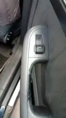 Sloopvoertuig audi a6 berlina (4b2) 2.4 (121kw) van het jaar 1998 aangedreven aga