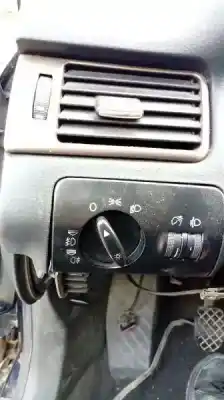 Sloopvoertuig audi a6 berlina (4b2) 2.4 (121kw) van het jaar 1998 aangedreven aga