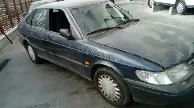 Sloopvoertuig saab 900 berlina 2.0 van het jaar 1994 aangedreven b206i