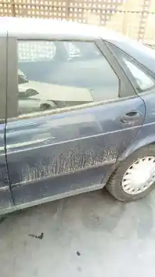 Sloopvoertuig saab 900 berlina 2.0 van het jaar 1994 aangedreven b206i