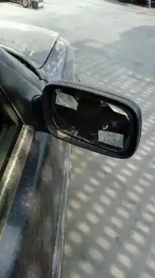 Sloopvoertuig saab 900 berlina 2.0 van het jaar 1994 aangedreven b206i