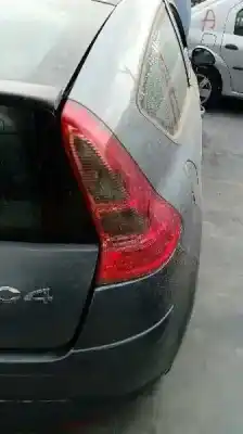 Здавання транспортного засобу citroen c4 coupe collection року 2006 потужний 9hy(dv6ted4)