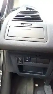 Здавання транспортного засобу citroen c4 coupe collection року 2006 потужний 9hy(dv6ted4)