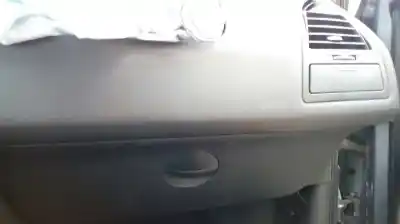 Здавання транспортного засобу citroen c4 coupe collection року 2006 потужний 9hy(dv6ted4)