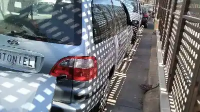 Sloopvoertuig ford galaxy (vy) ambiente van het jaar 2004 aangedreven auy