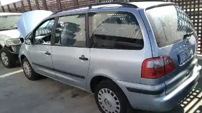 Sloopvoertuig ford galaxy (vy) ambiente van het jaar 2004 aangedreven auy