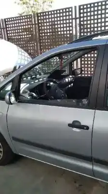 Sloopvoertuig ford galaxy (vy) ambiente van het jaar 2004 aangedreven auy