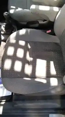 Sloopvoertuig ford galaxy (vy) ambiente van het jaar 2004 aangedreven auy
