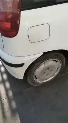 Veículo de Sucata fiat punto (176_) 75 1.2 do ano 1994 alimentado 176a8.000