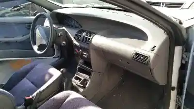 Veículo de Sucata fiat punto (176_) 75 1.2 do ano 1994 alimentado 176a8.000