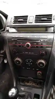 Vehicul casat mazda 3 berlina (bk) 1.6 cd diesel cat al anului 2004 alimentat y6