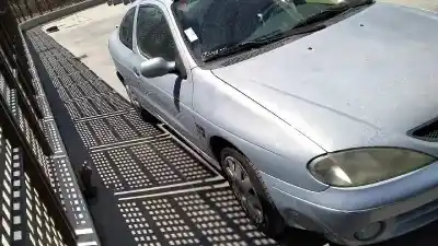 Утилизация автомобиля RENAULT MEGANE I FASE 2 BERLINA (BA0) 1.9 dCi Diesel CAT 102 CV / 75 KW года 2001 питание F9Q K7