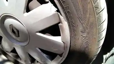 Утилизация автомобиля renault megane i fase 2 berlina (ba0) 1.9 dci diesel cat 102 cv / 75 kw года 2001 питание f9q k7