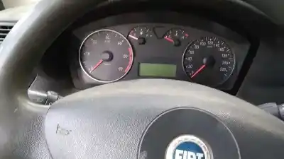 Veículo de Sucata fiat                                               stilo multi wagon (192_)                                                                                                                                                                                                                                   1.9 jtd                                                                                                                                                                                                                                                    do ano 2003 alimentado 192 a1.000,192 b4.000,937 a7.000