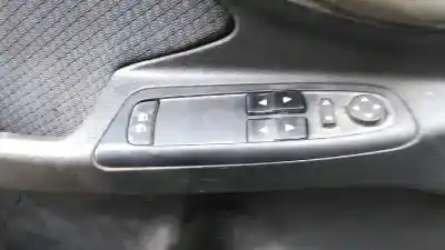 Veículo de Sucata fiat                                               stilo multi wagon (192_)                                                                                                                                                                                                                                   1.9 jtd                                                                                                                                                                                                                                                    do ano 2003 alimentado 192 a1.000,192 b4.000,937 a7.000