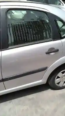 Véhicule à la ferraille citroen c3 1.4 de l'année 2002 alimenté kfv