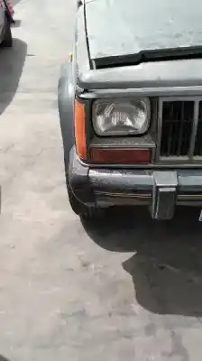 Vehicul casat jeep cherokee (xj) 4.0 al anului 1990 alimentat chrysler g-u