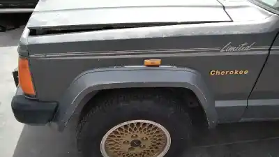 Vehicul casat jeep cherokee (xj) 4.0 al anului 1990 alimentat chrysler g-u