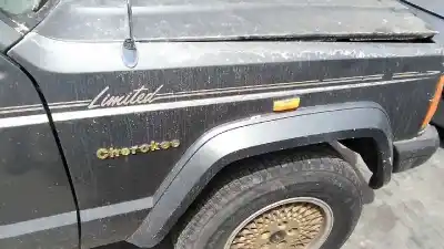 Vehicul casat jeep cherokee (xj) 4.0 al anului 1990 alimentat chrysler g-u