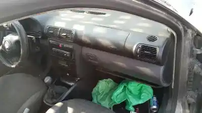 Здавання транспортного засобу seat toledo (1m2) executive року 2002 потужний bcb