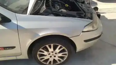 Здавання транспортного засобу renault laguna ii (bg0) dynamique року 2001 потужний f9q t7