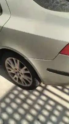 Здавання транспортного засобу renault laguna ii (bg0) dynamique року 2001 потужний f9q t7