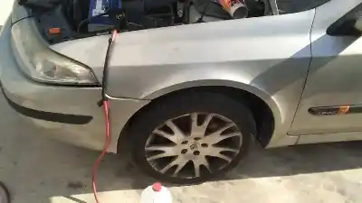 Здавання транспортного засобу renault laguna ii (bg0) dynamique року 2001 потужний f9q t7