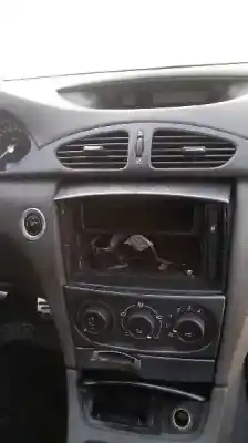 Здавання транспортного засобу renault laguna ii (bg0) dynamique року 2001 потужний f9q t7