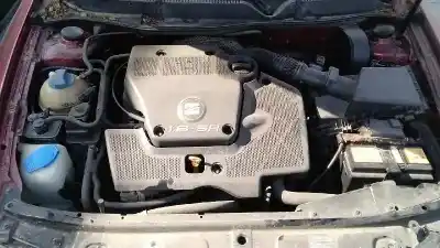 Здавання транспортного засобу seat leon (1m1) signo року 2000 потужний akl