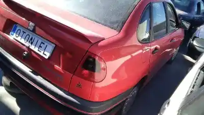 Здавання транспортного засобу seat cordoba berlina (6k2) clx року 1995 потужний abd