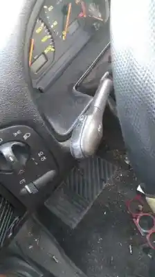 Здавання транспортного засобу seat cordoba berlina (6k2) clx року 1995 потужний abd