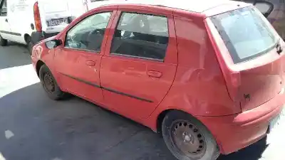 Véhicule à la ferraille fiat punto berlina (188) 1.2 8v dynamic de l'année 2001 alimenté 188a4000