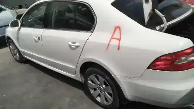 Veículo de Sucata skoda suberb (3t4) ambition do ano 2009 alimentado bmp