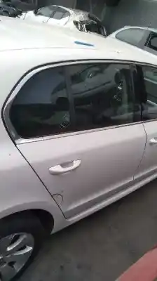 Veículo de Sucata skoda suberb (3t4) ambition do ano 2009 alimentado bmp