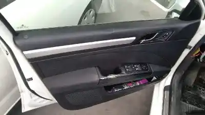 Veículo de Sucata skoda suberb (3t4) ambition do ano 2009 alimentado bmp