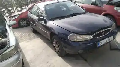 Sloopvoertuig ford mondeo berlina (gd) ghia van het jaar 1999 aangedreven rkf